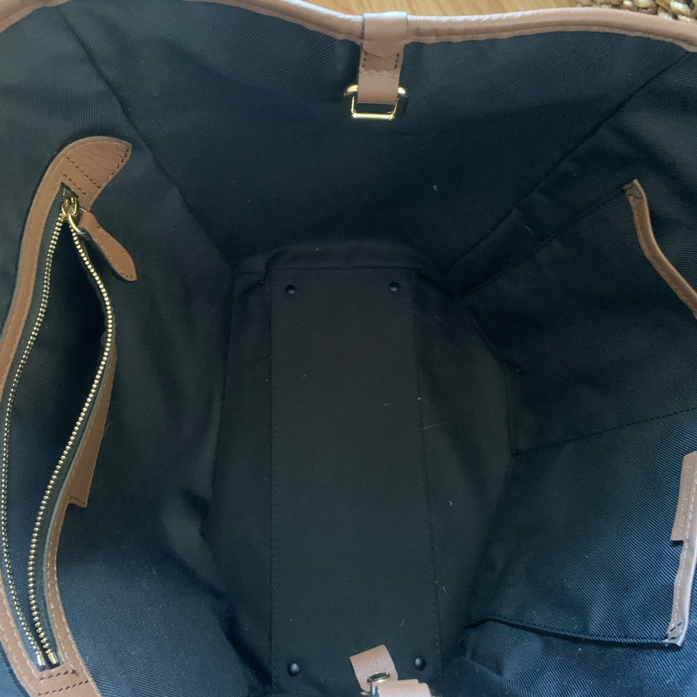 SOLD!! Burberry Horseferry check bag. EUC. Bought new and used only a few times. - Picture 5 of 5
